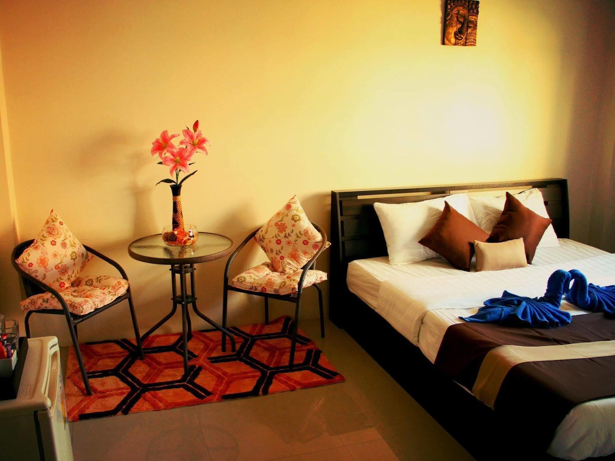 Tropical Sands Nai Harn Exterior foto